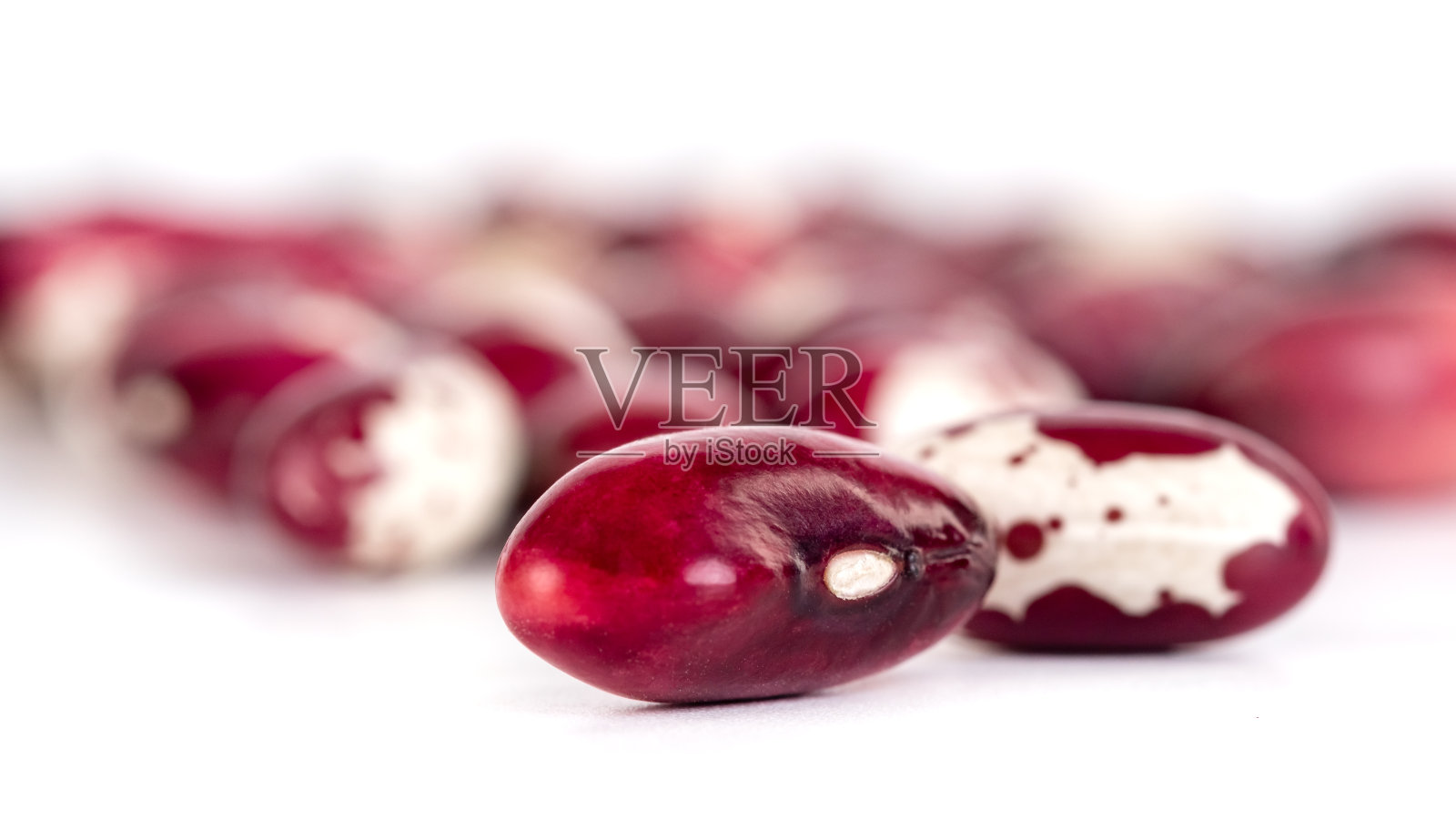 特写红豆孤立在白色的背景照片摄影图片