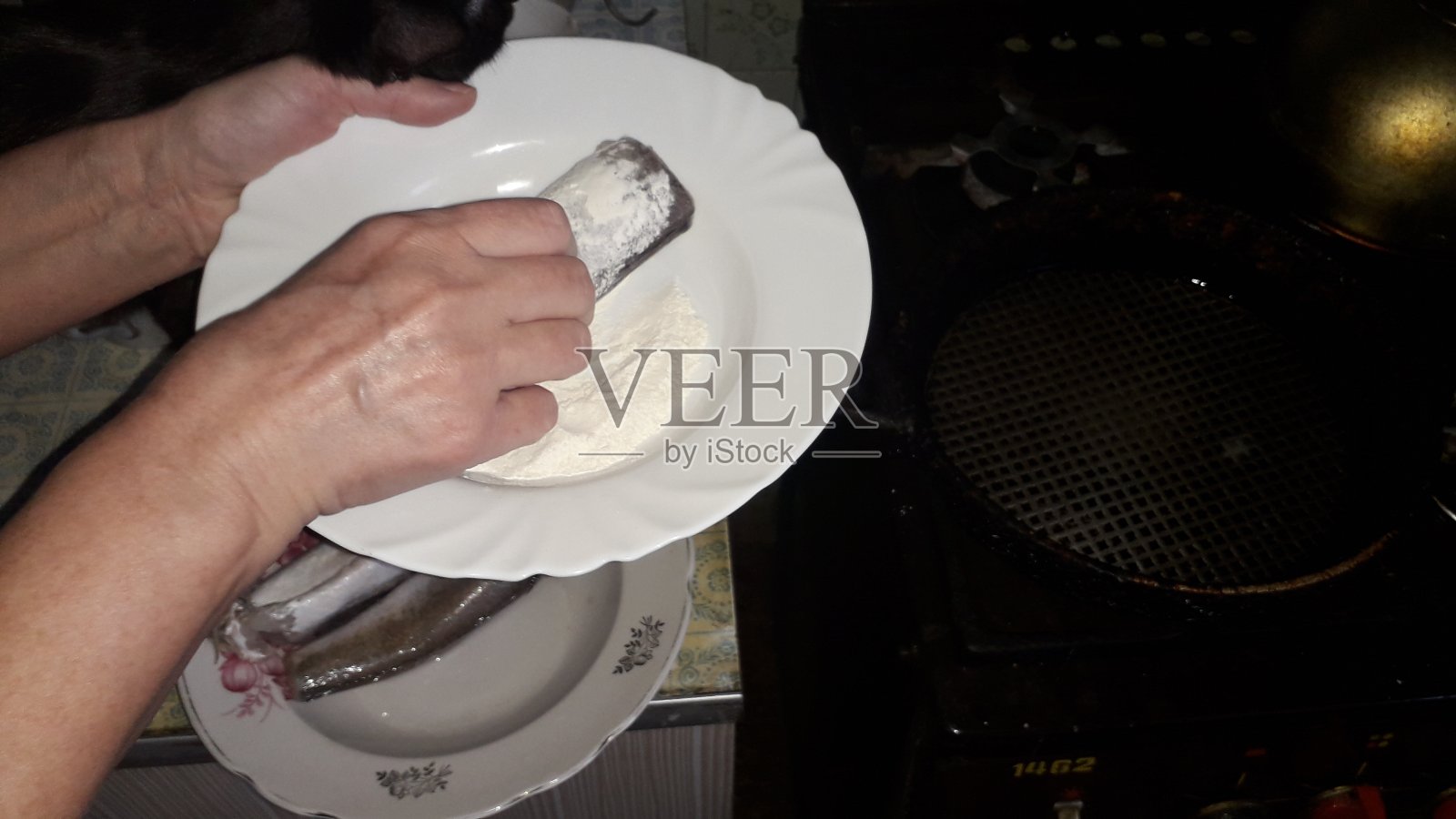 厨房里自制的各种食物照片摄影图片