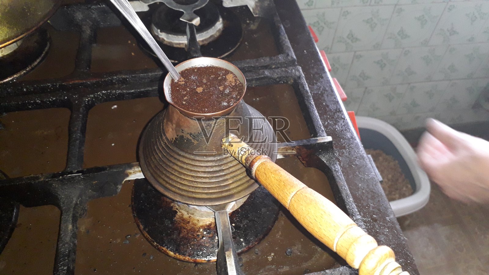 厨房里自制的各种食物照片摄影图片