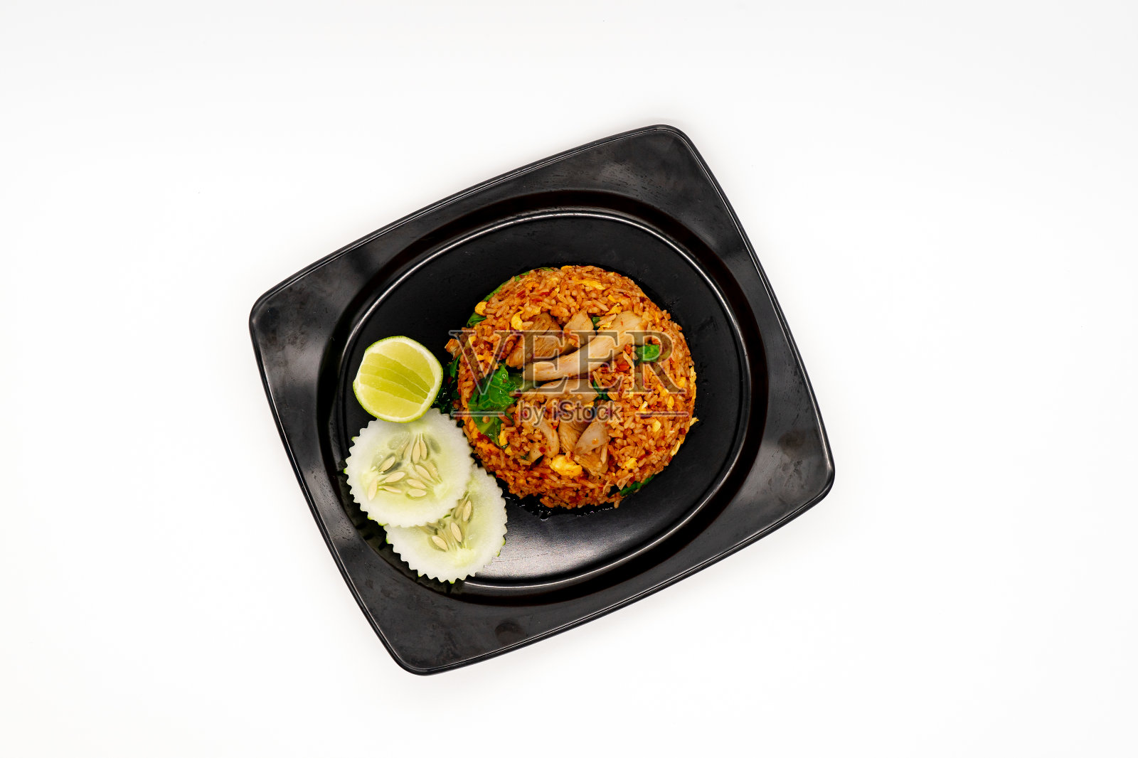 鸡冬阴功蘑菇炒饭白底照片摄影图片