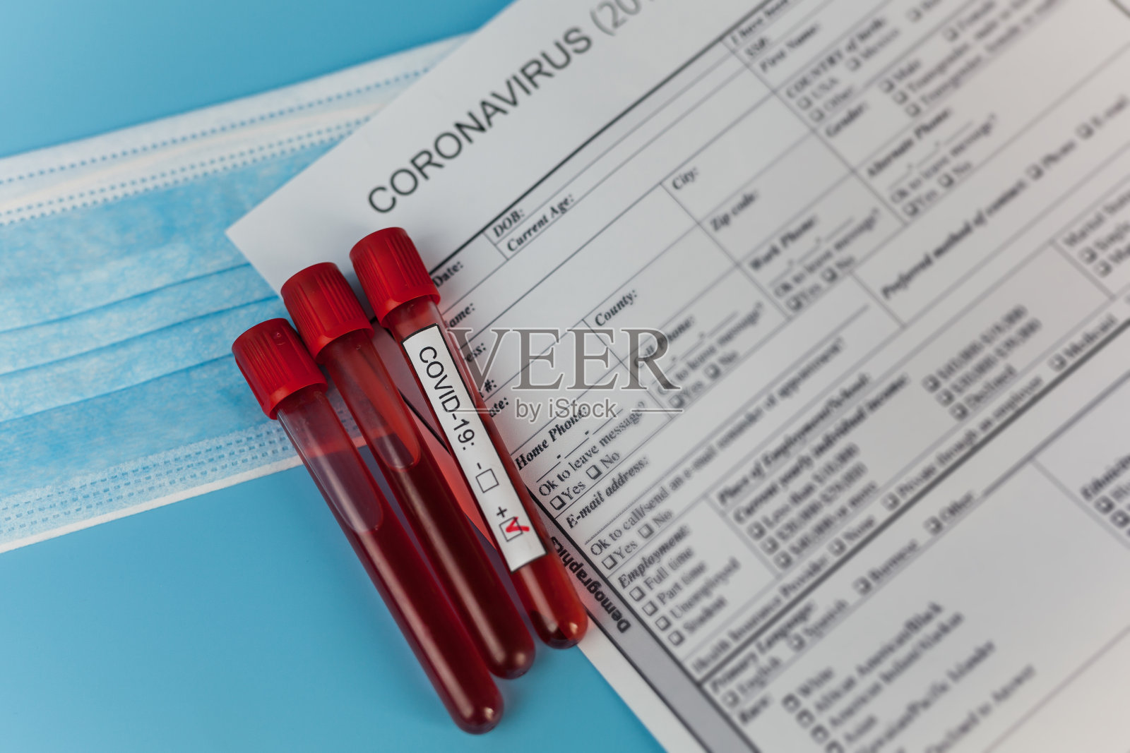 新型快速传播冠状病毒血液检测呈阳性照片摄影图片