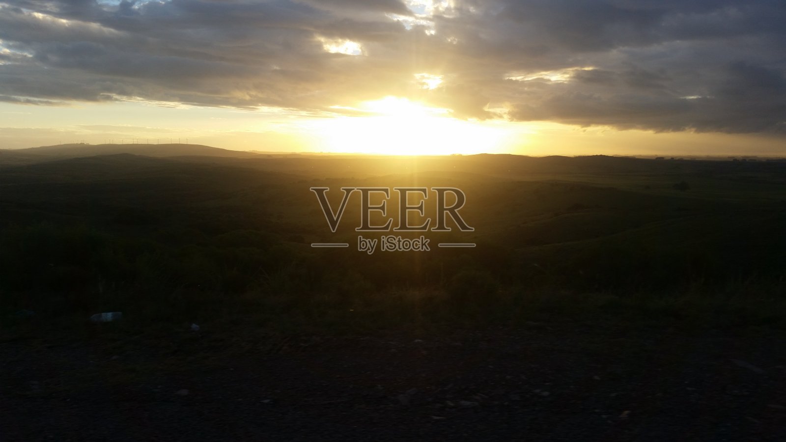 乌拉圭田野里的日落照片摄影图片