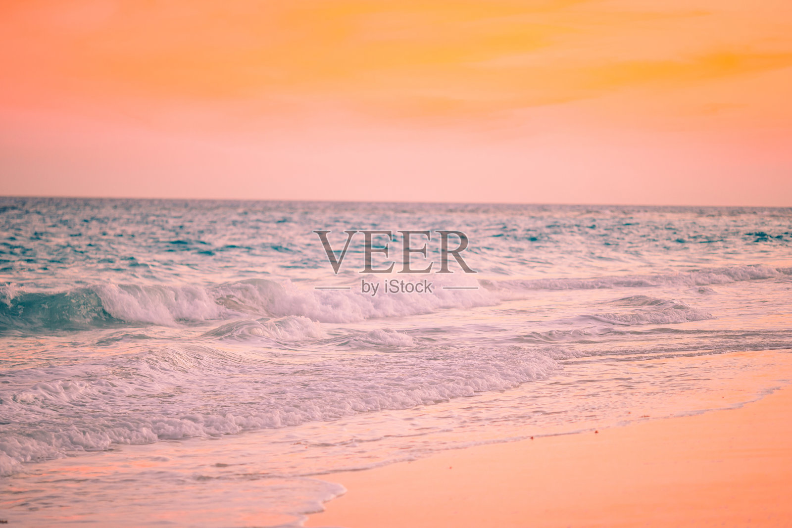 异国情调的加勒比海滩上令人惊叹的美丽日落照片摄影图片