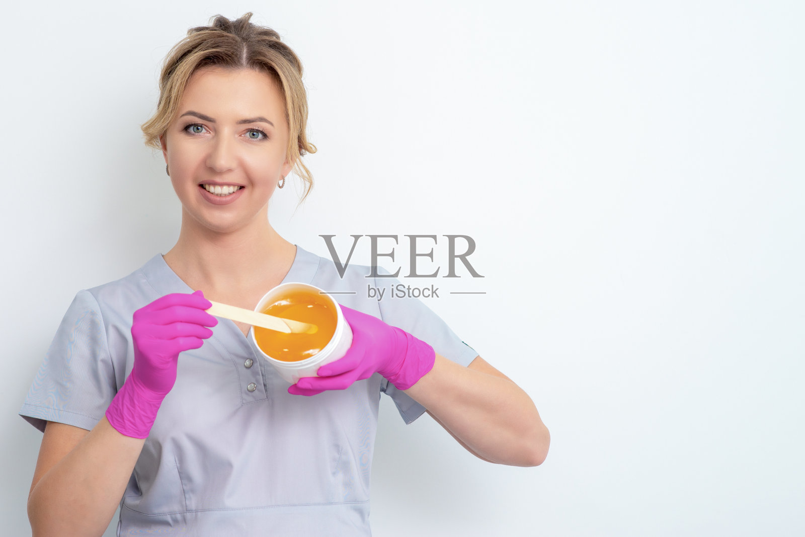 用于脱毛的罐装蜡照片摄影图片