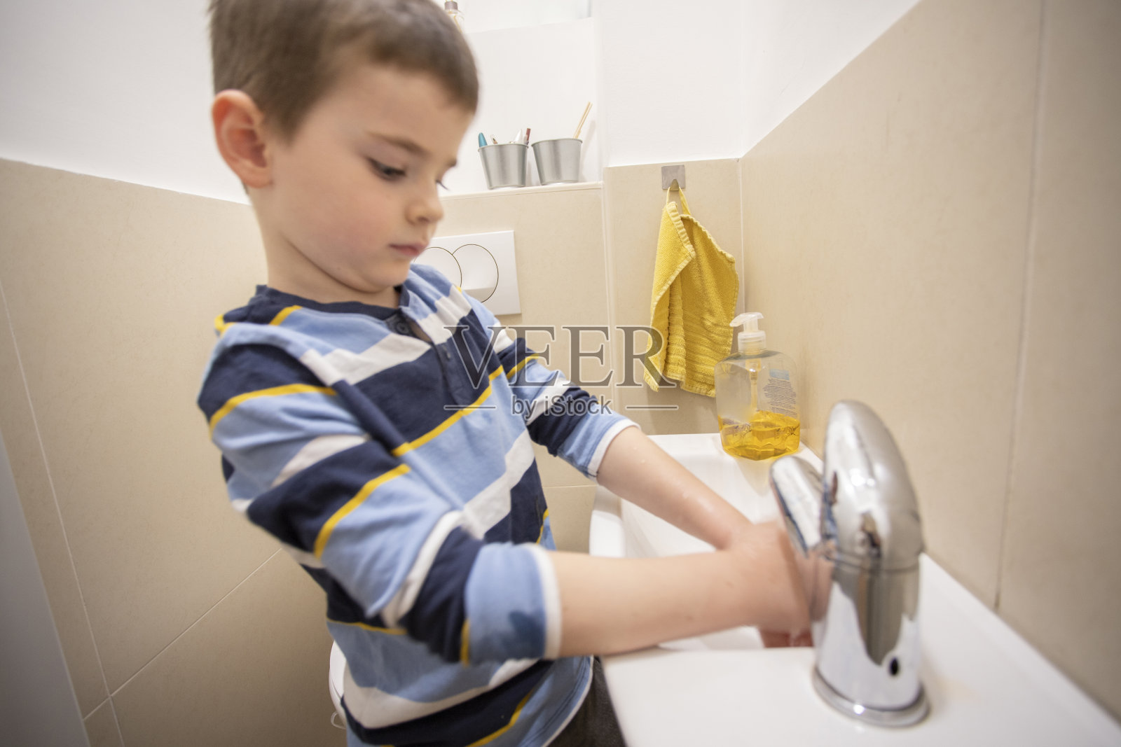 洗手照片摄影图片