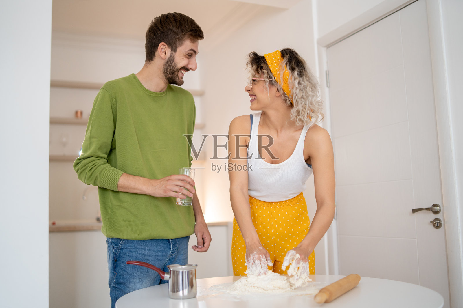 准备与爱照片摄影图片