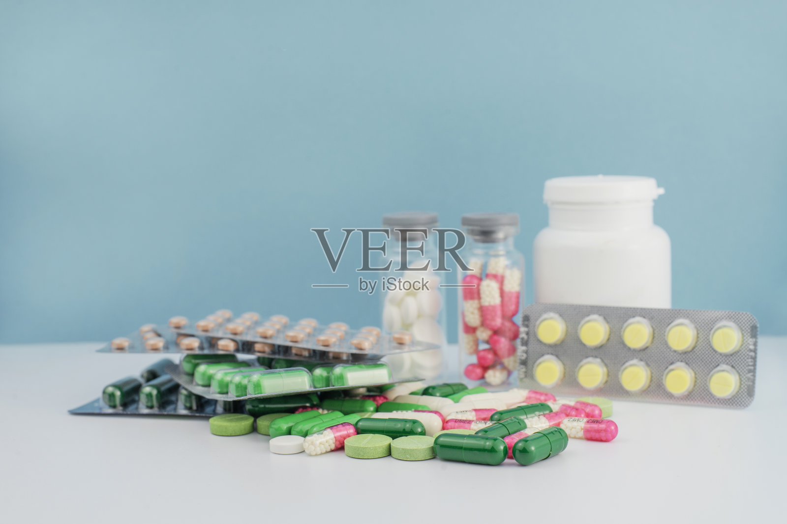 很多治疗疾病的药照片摄影图片