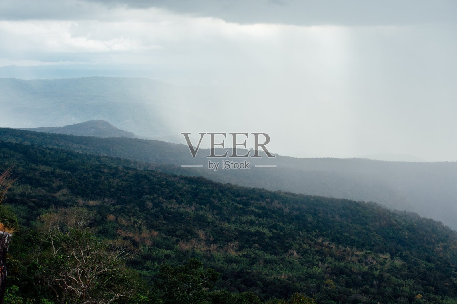 泰国美丽的高山照片摄影图片