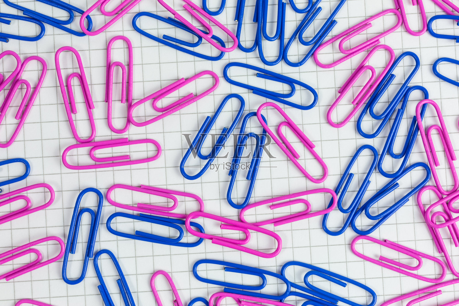 纸上的回形针背景照片摄影图片