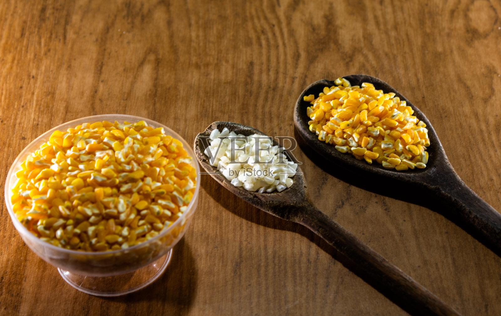 玉米玉米粥。这道菜在巴西不同地区都很有名照片摄影图片