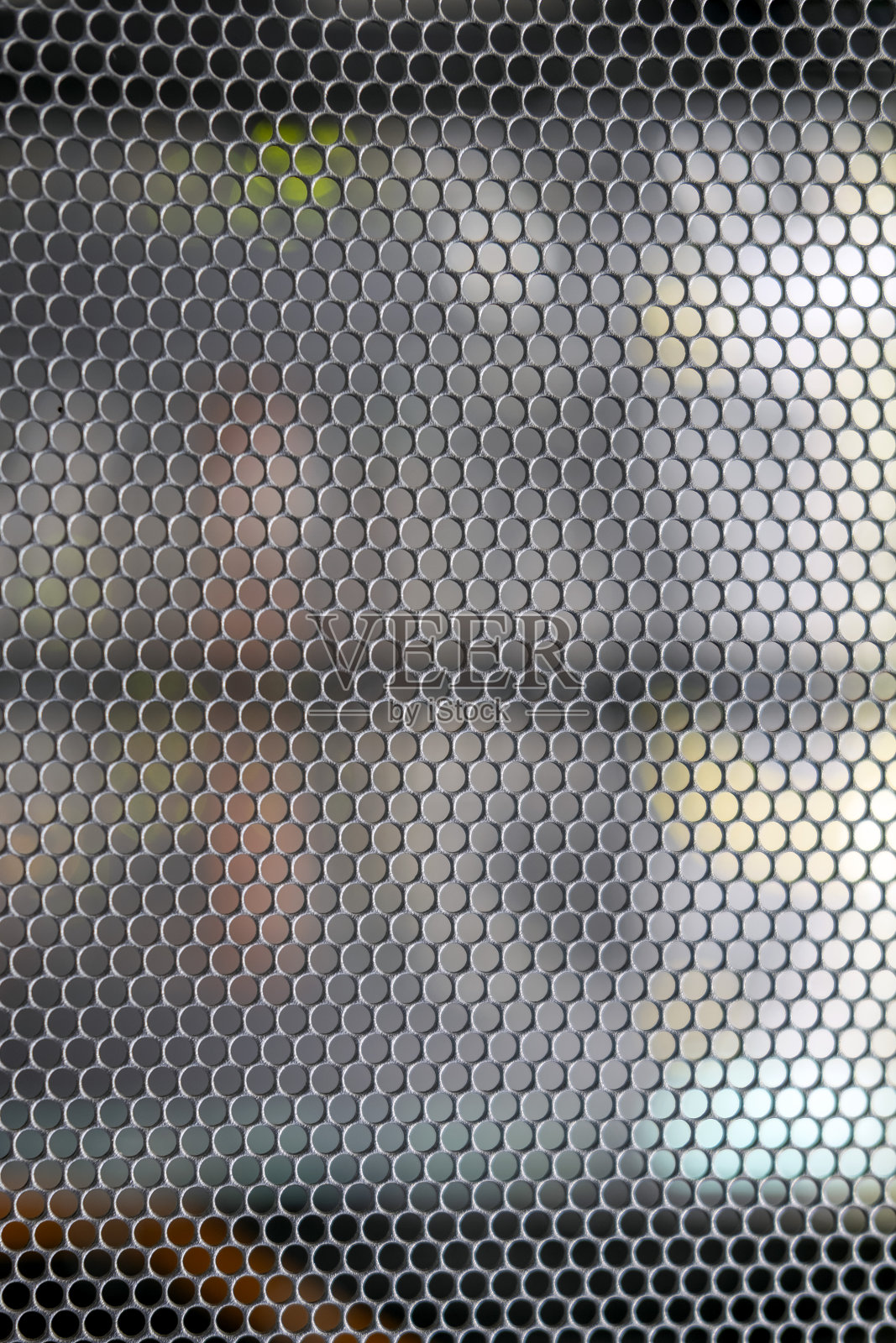 网格背景在服务器室与电线从计算机和网络设备照片摄影图片