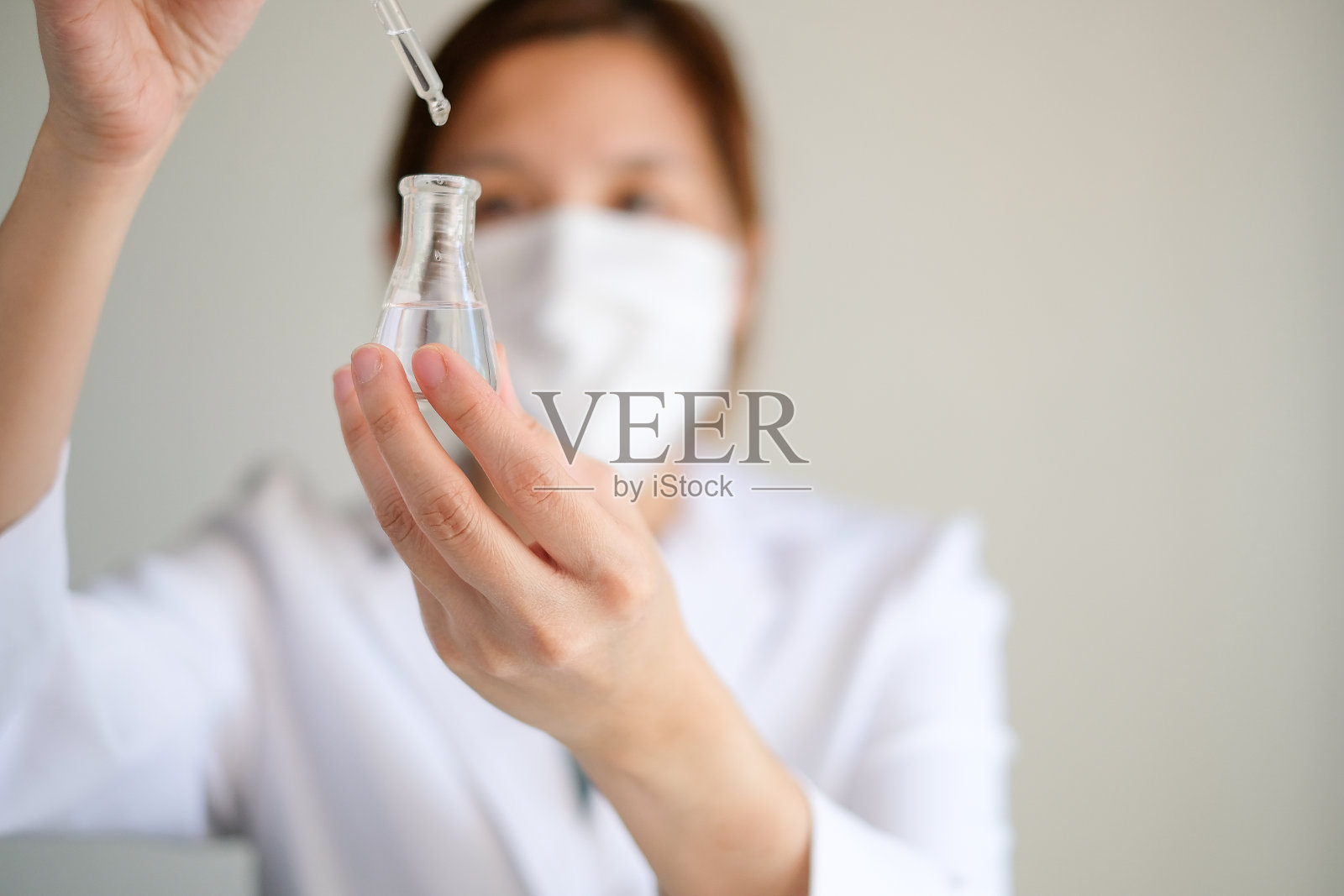 新冠病毒医药疫苗的实验室研发照片摄影图片