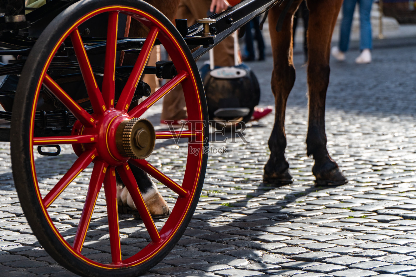 意大利罗马，2020年3月:罗马万神殿广场上的马车照片摄影图片