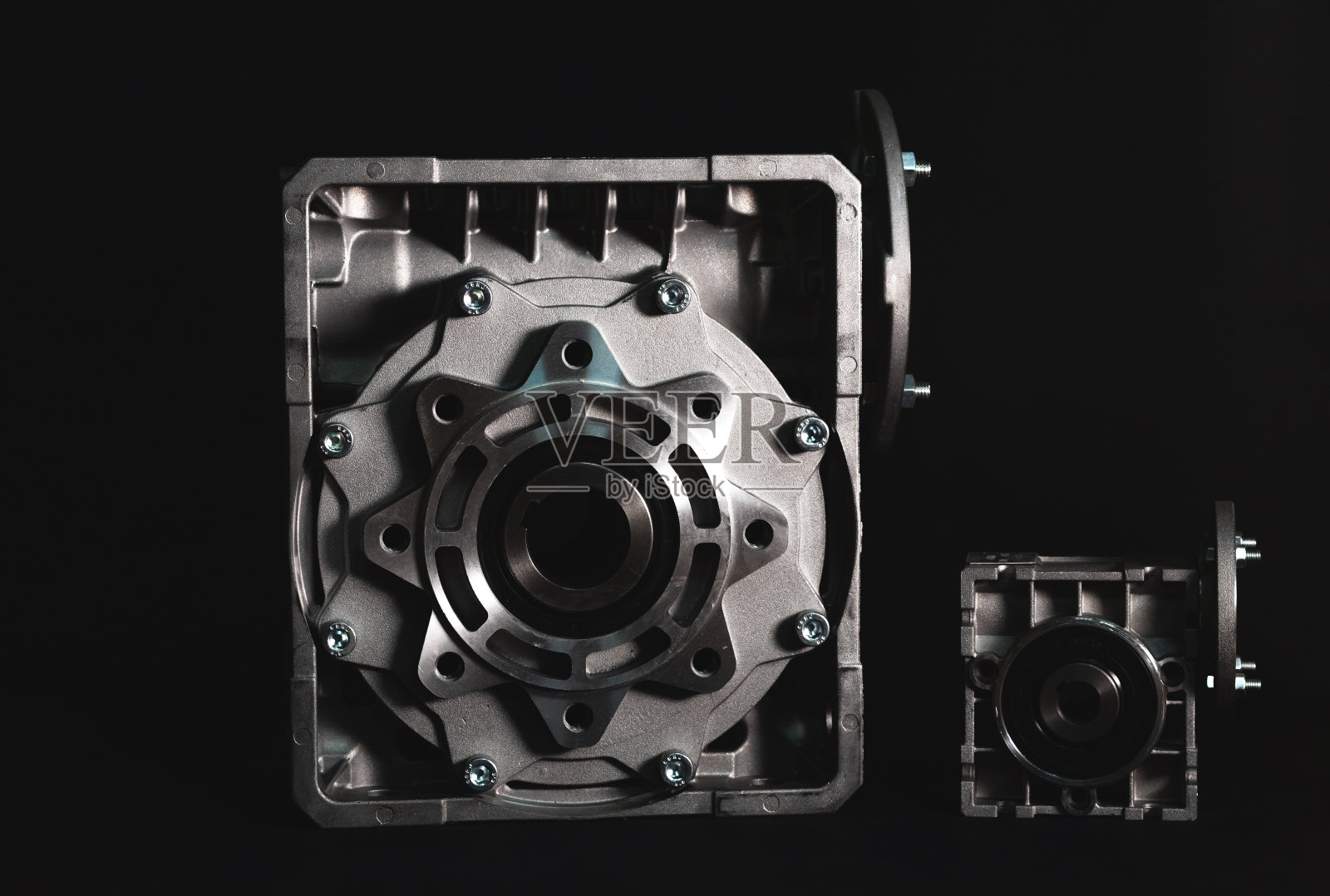 蜗杆电机，电机及装瓶线设备，工厂工业设备，食品工业。照片摄影图片