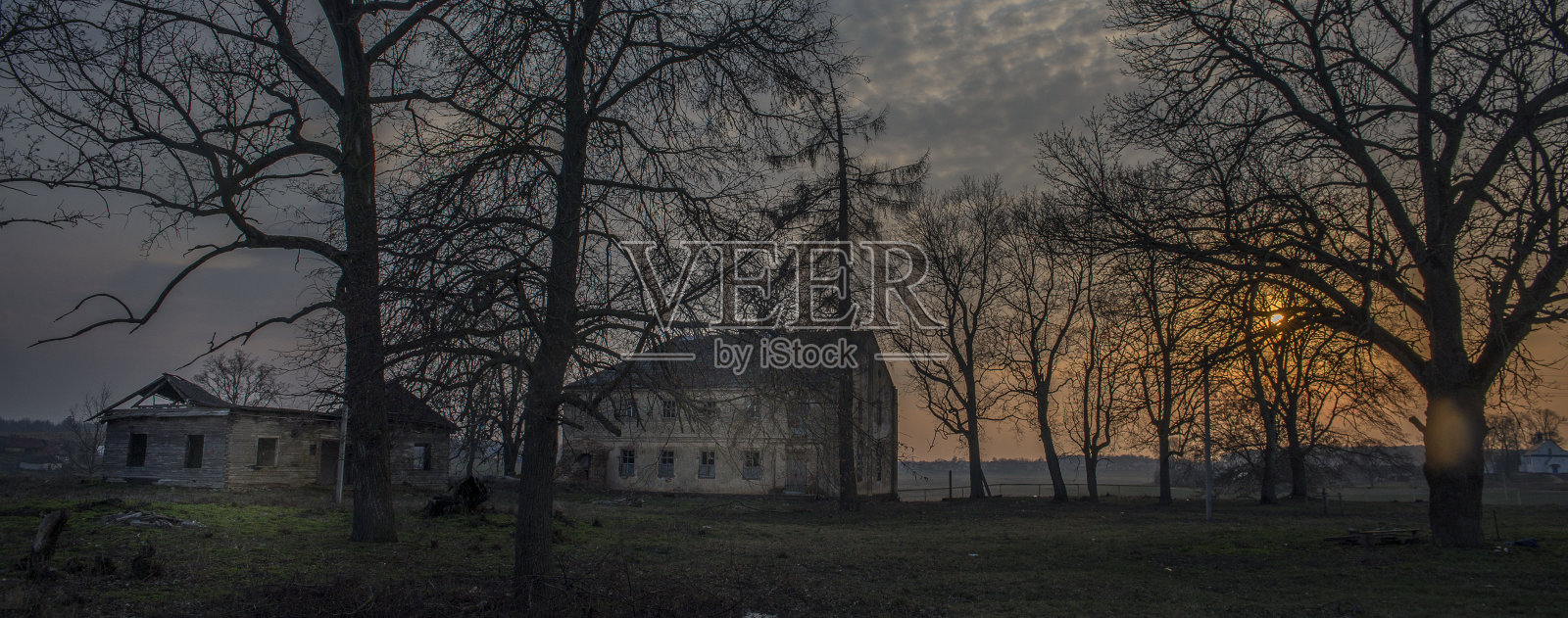 废弃的庄园宅第照片摄影图片