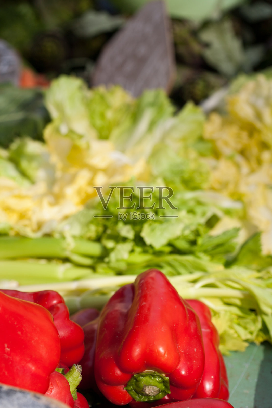 市场上的红辣椒照片摄影图片