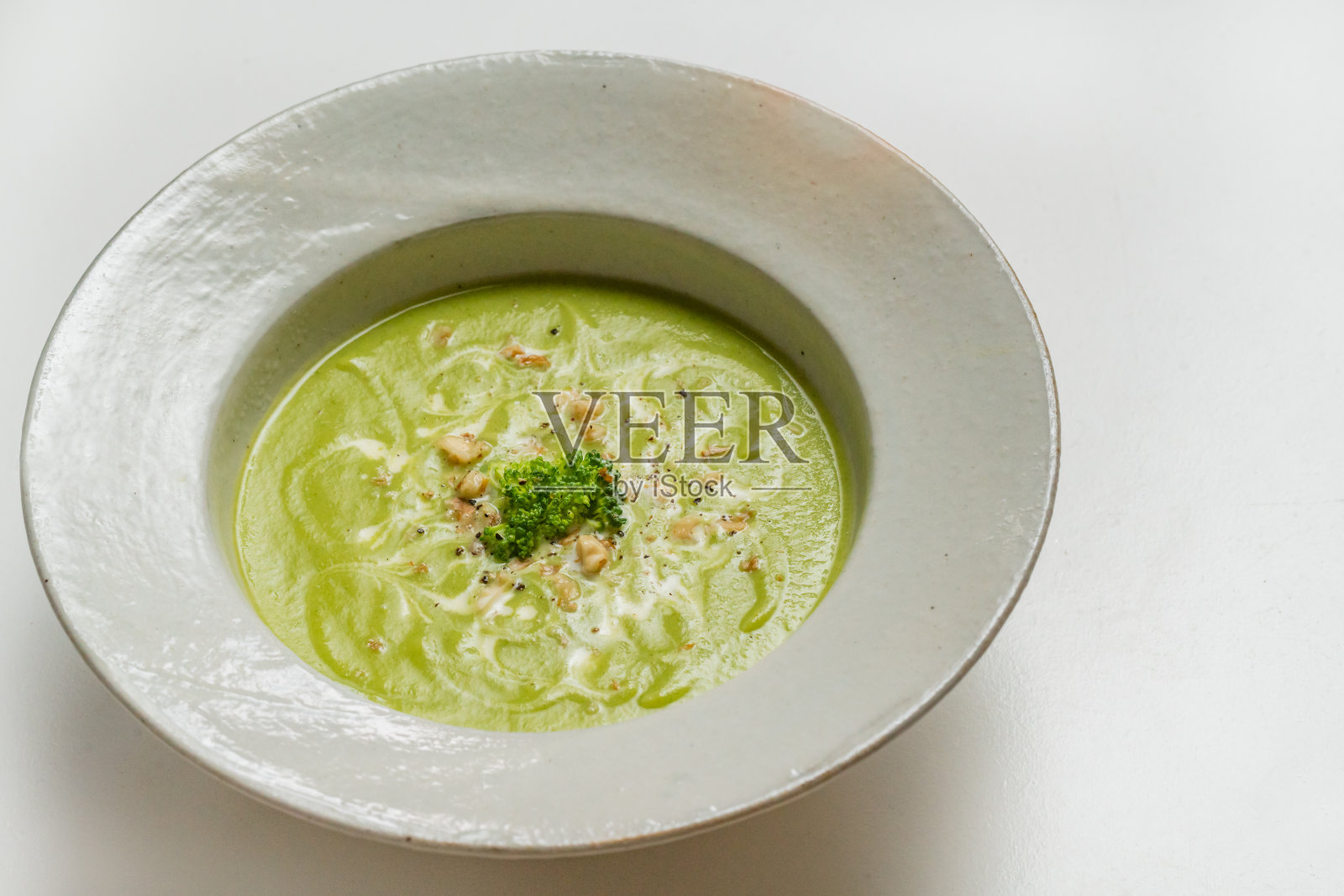 西兰花奶酪汤照片摄影图片