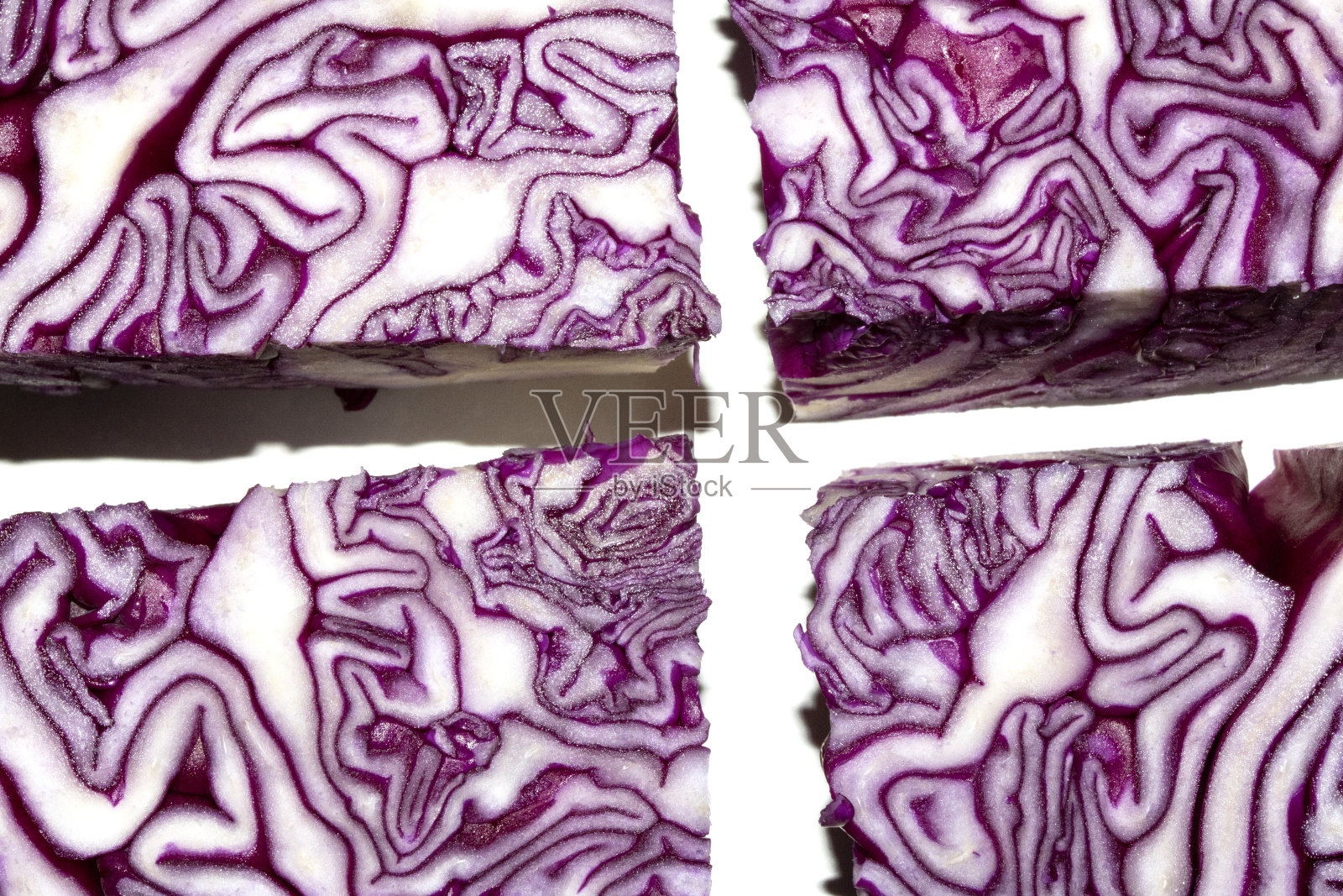 切片红卷心菜近距离上的白色背景照片摄影图片