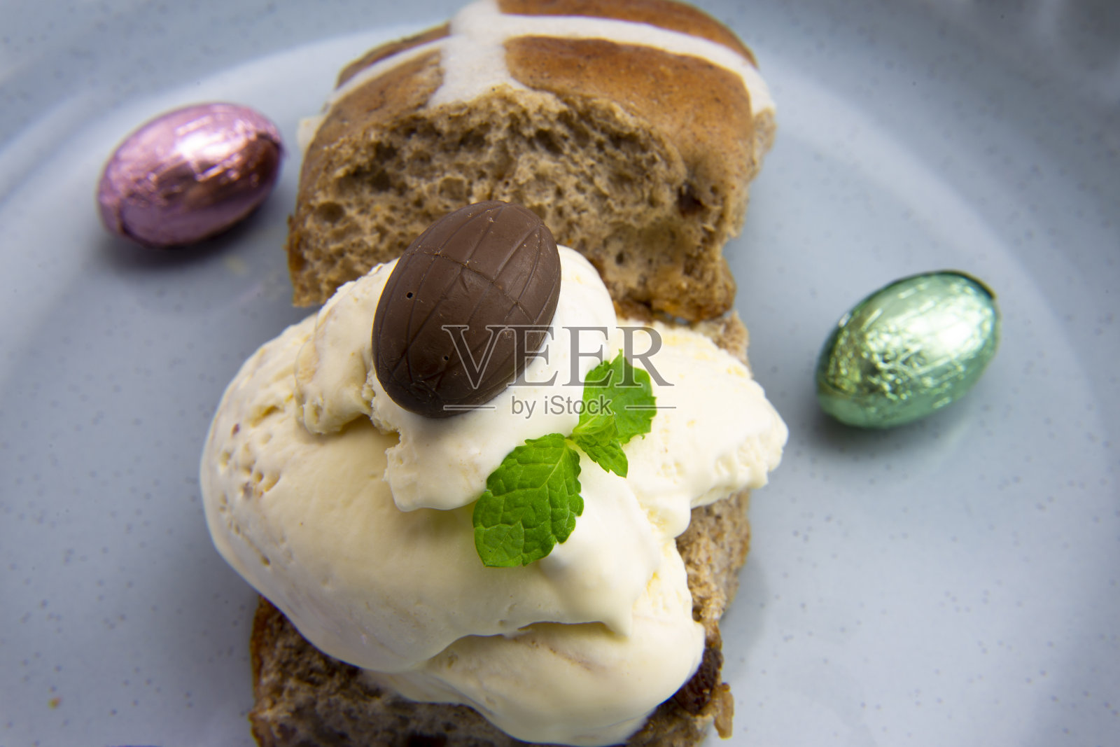 热十字面包，冰淇淋，面包，三明治照片摄影图片