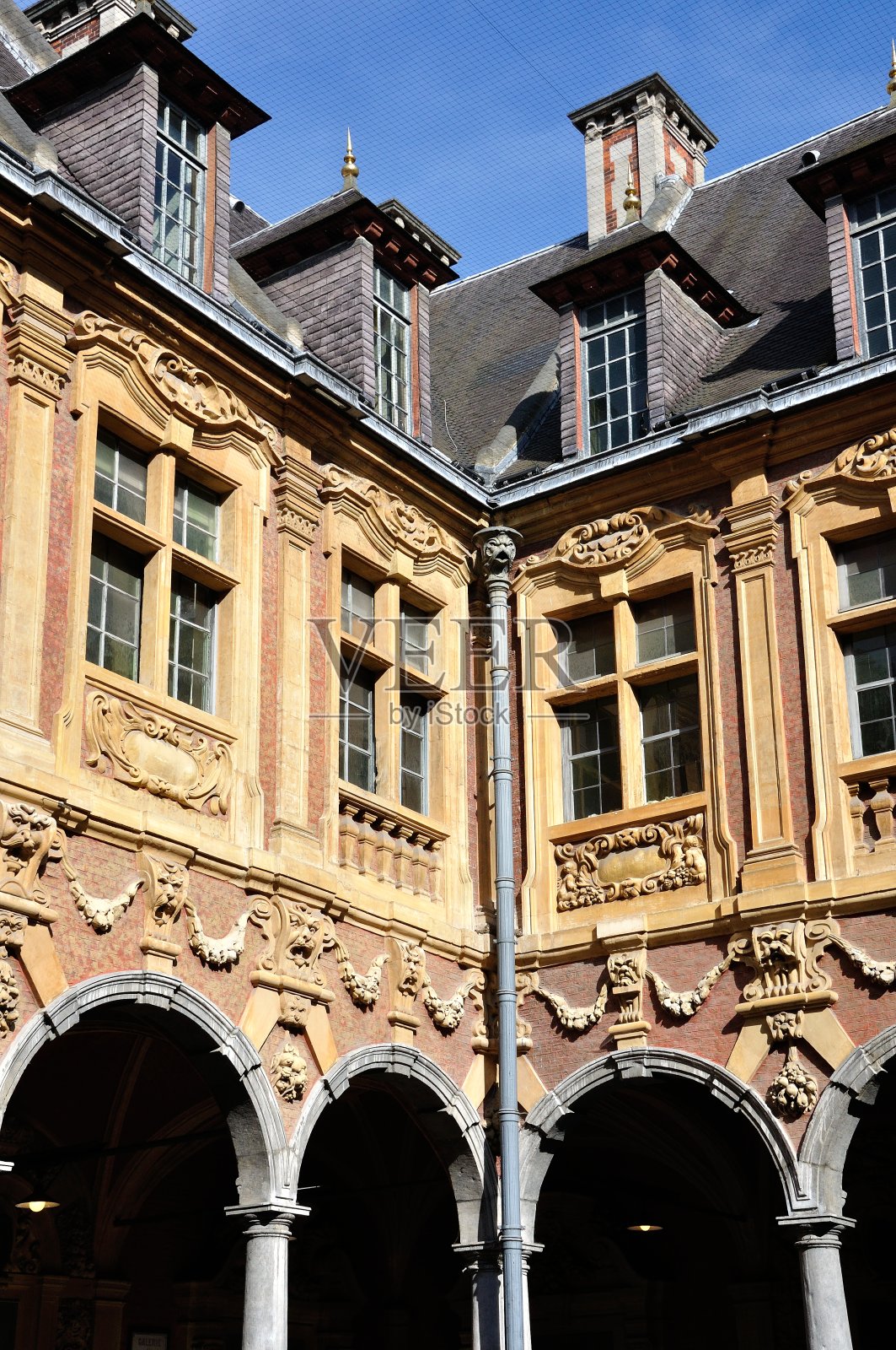 参观北部城市里尔，大地方照片摄影图片