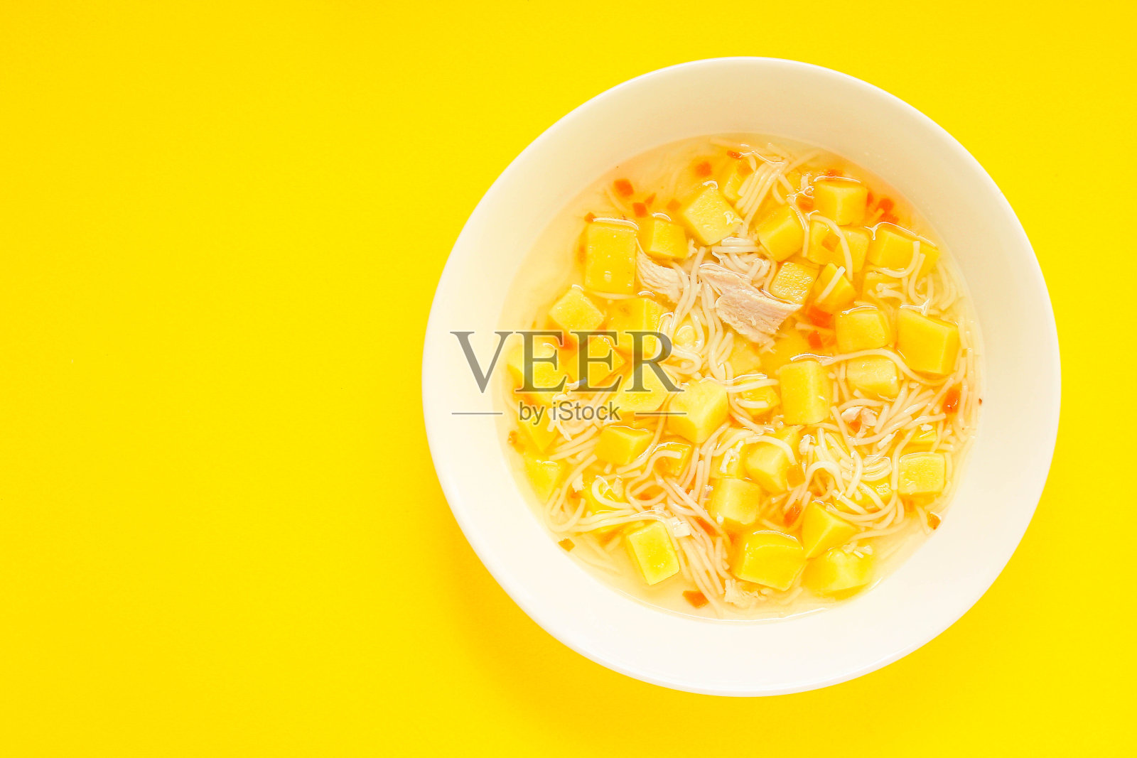 鸡汤蔬菜健康饮食菜单（Keto或Paleo饮食，顶部视图，文本预留空间）照片摄影图片