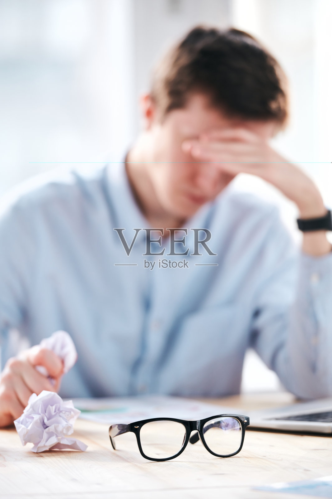 困惑的文件工作照片摄影图片