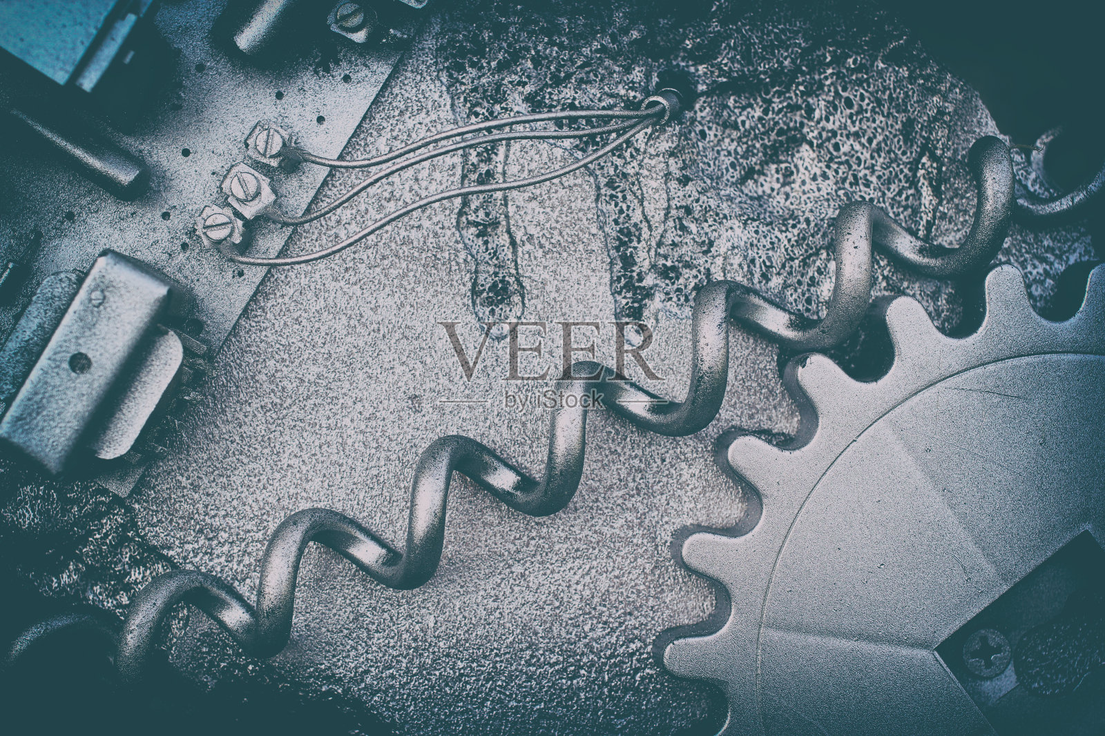 设备的工业模型由电线和螺栓。Chrome齿轮。蒸汽朋克的背景照片摄影图片