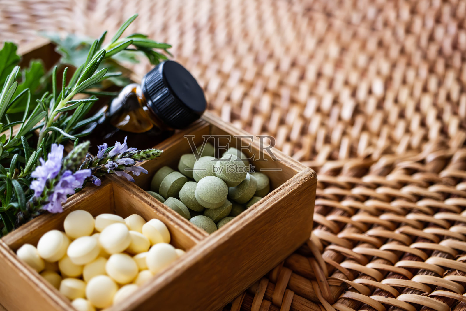 有机草药补品照片摄影图片