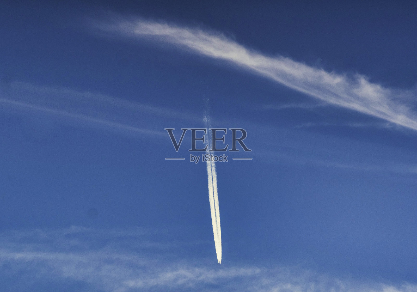 蓝色的天空照片摄影图片