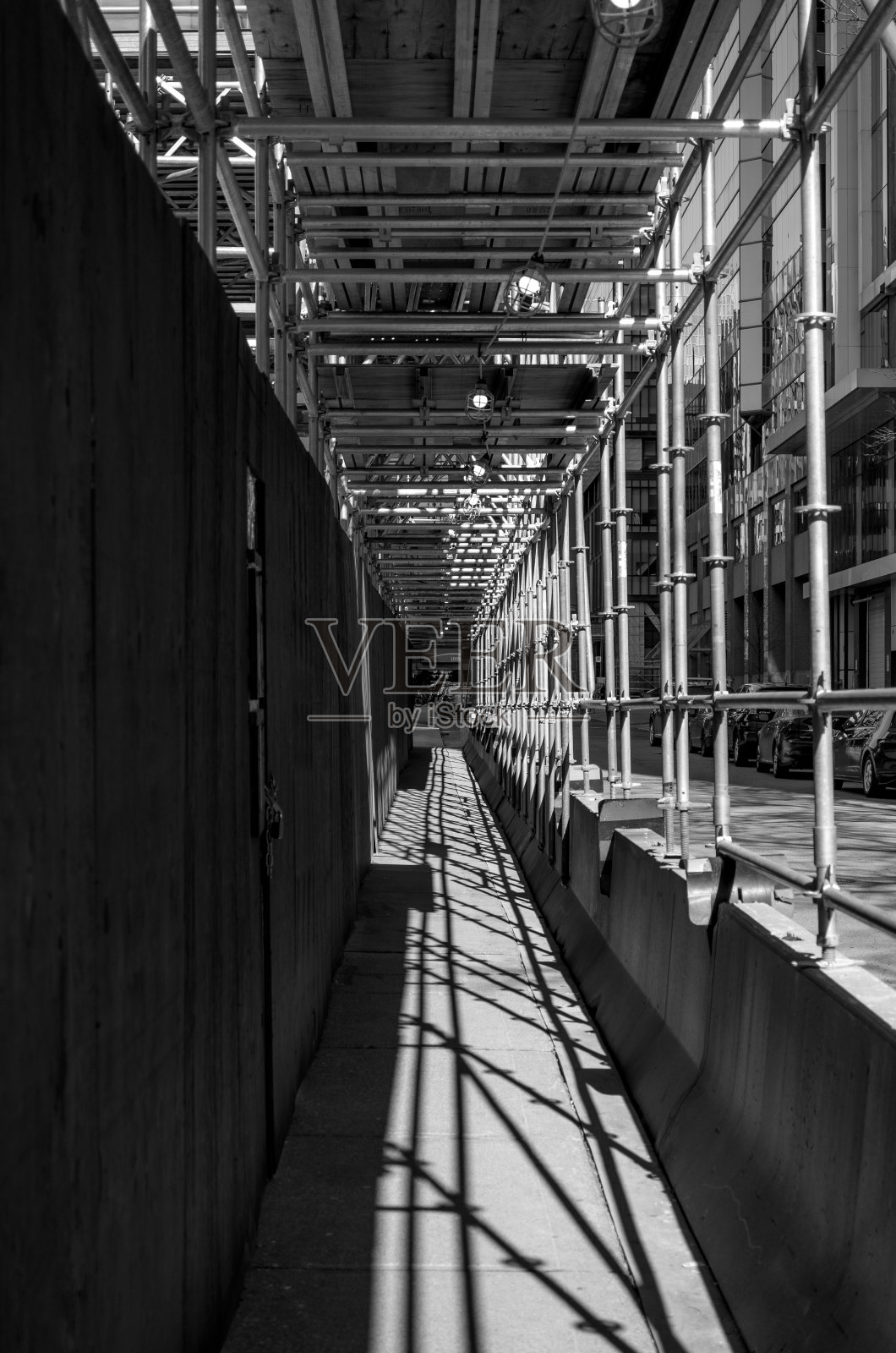 人行道上的脚手架照片摄影图片