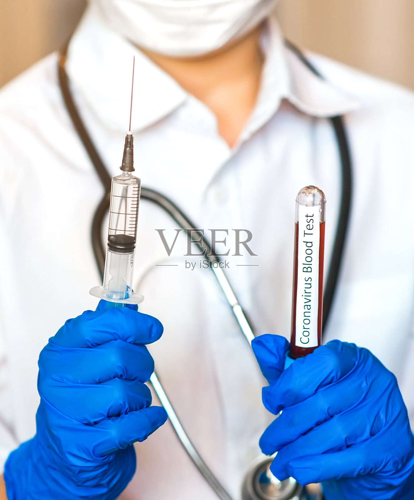 2019 nKoV，冠状病毒血样和注射疫苗的医生手中的病毒。皇冠病毒爆发。流行性病毒呼吸综合征照片摄影图片