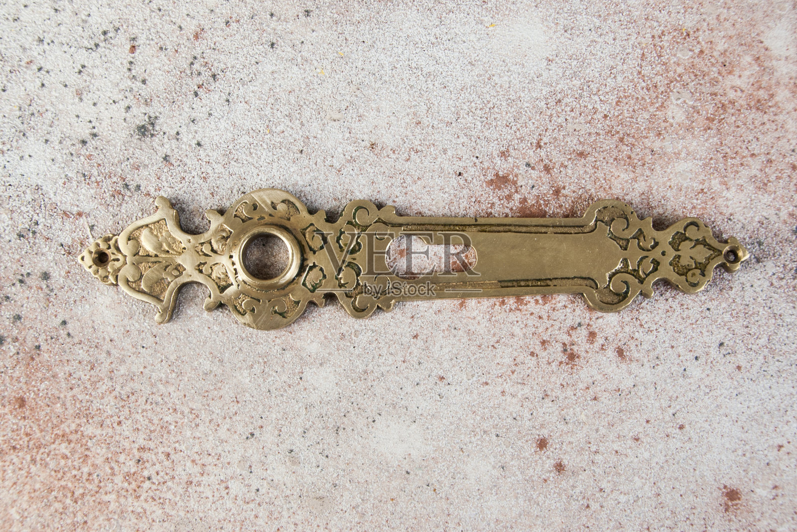 古董黄铜钥匙和把手孔盖照片摄影图片