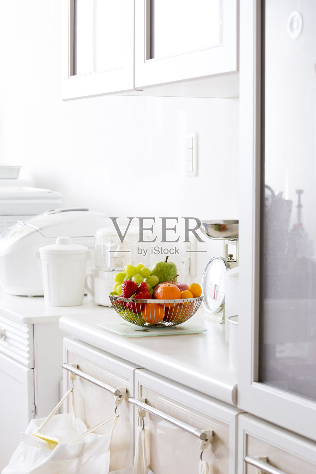 厨房里的水果照片摄影图片