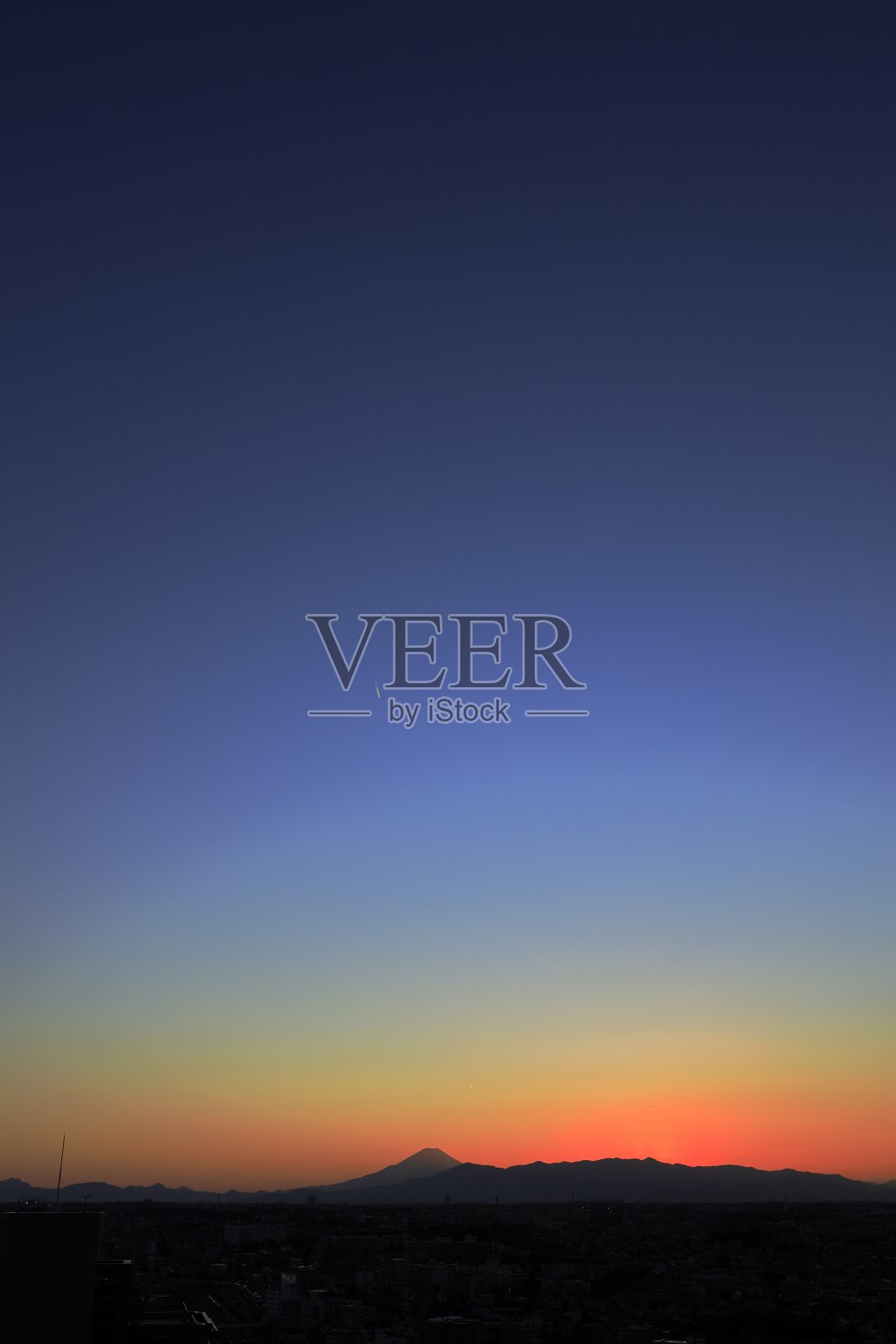 日本神奈川横滨望富士山(夜景)照片摄影图片