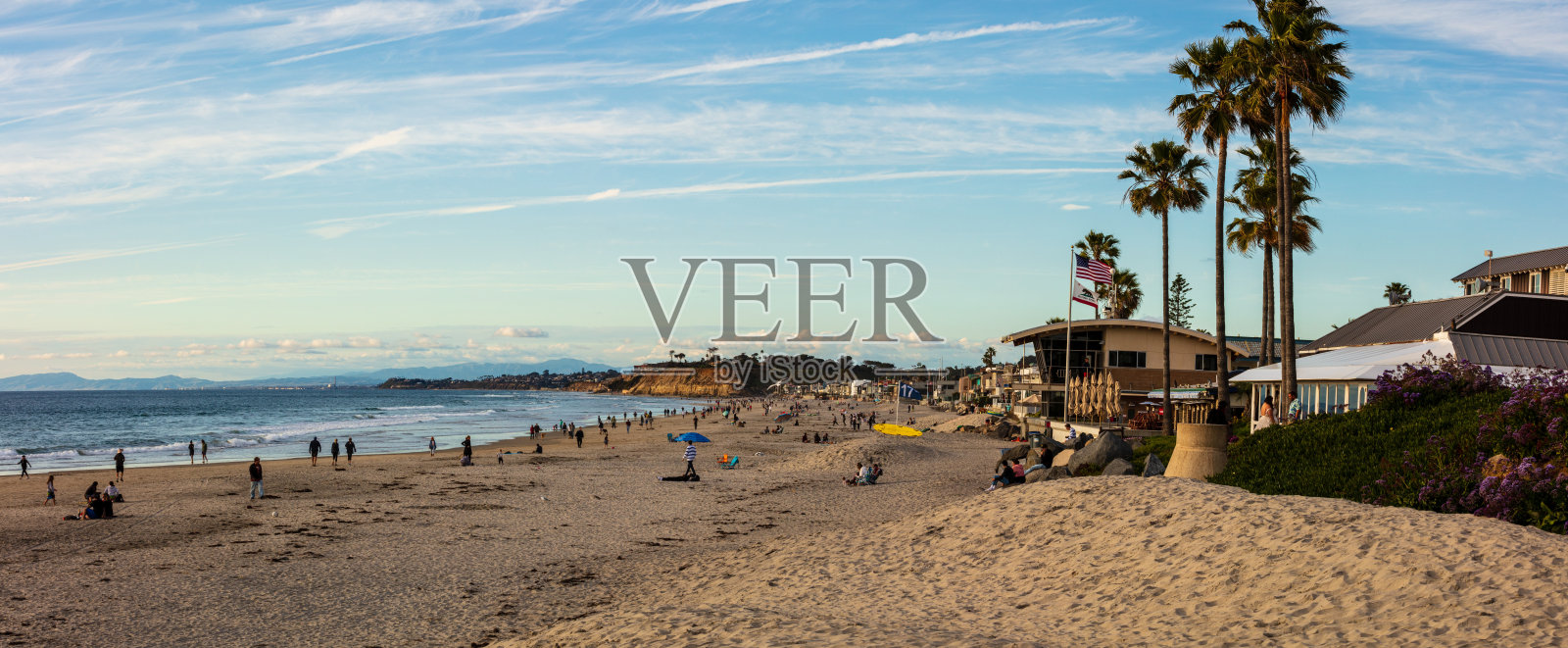 日落在特里松和德尔马海滩，加利福尼亚州圣地亚哥照片摄影图片