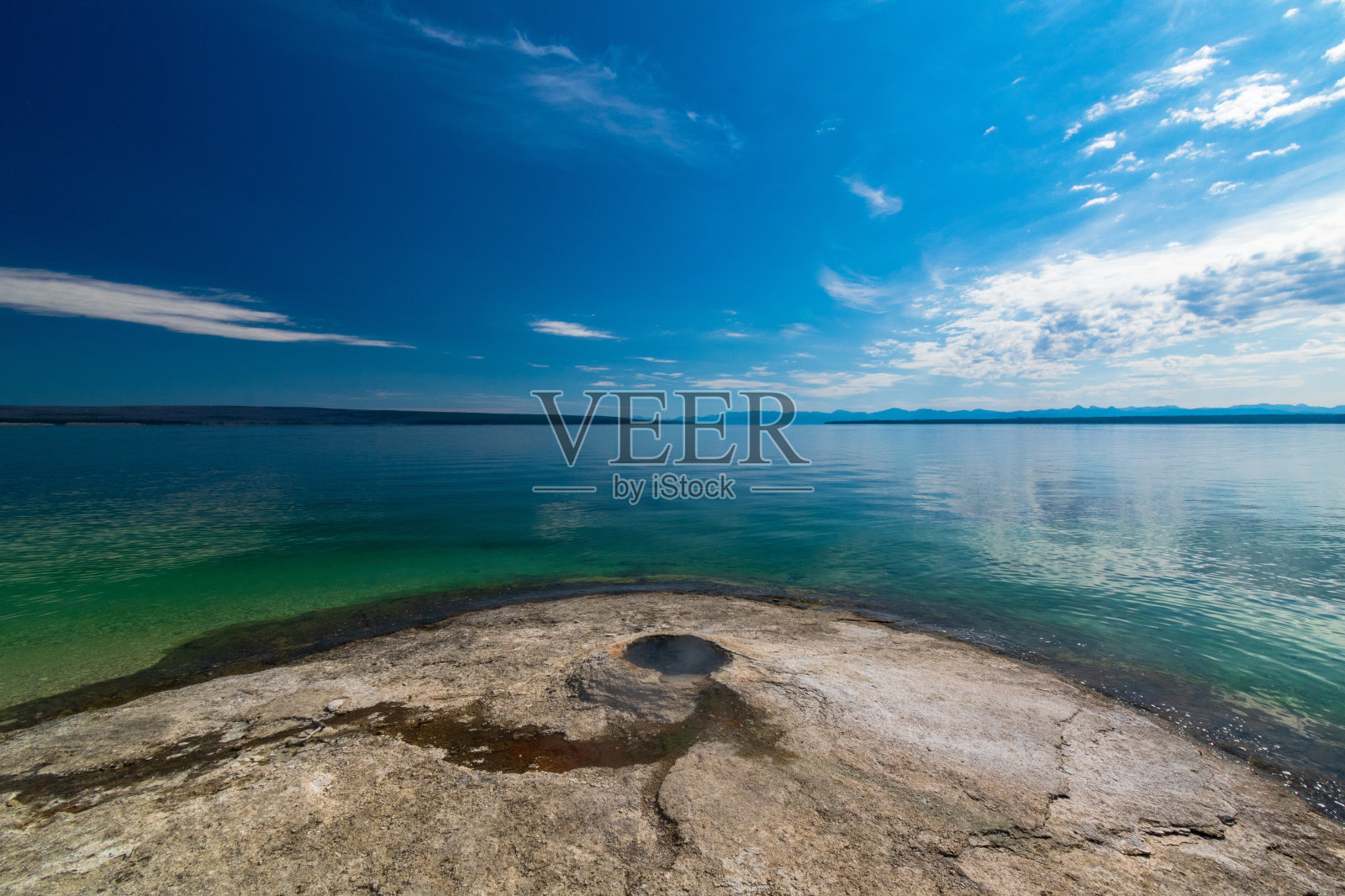 西拇指间歇泉盆地，黄石国家公园照片摄影图片