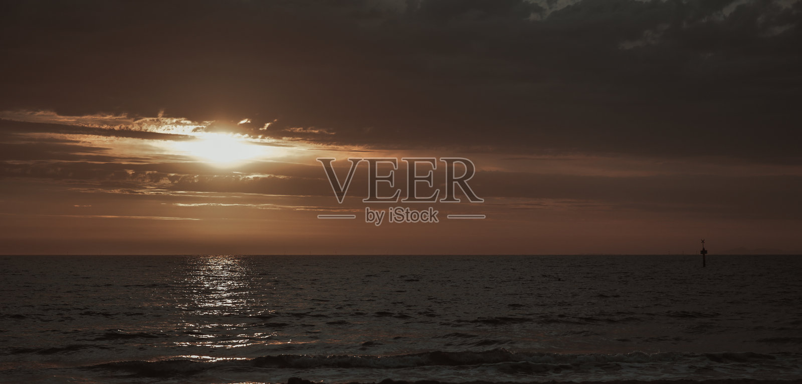 澳大利亚墨尔本的日落海景照片摄影图片