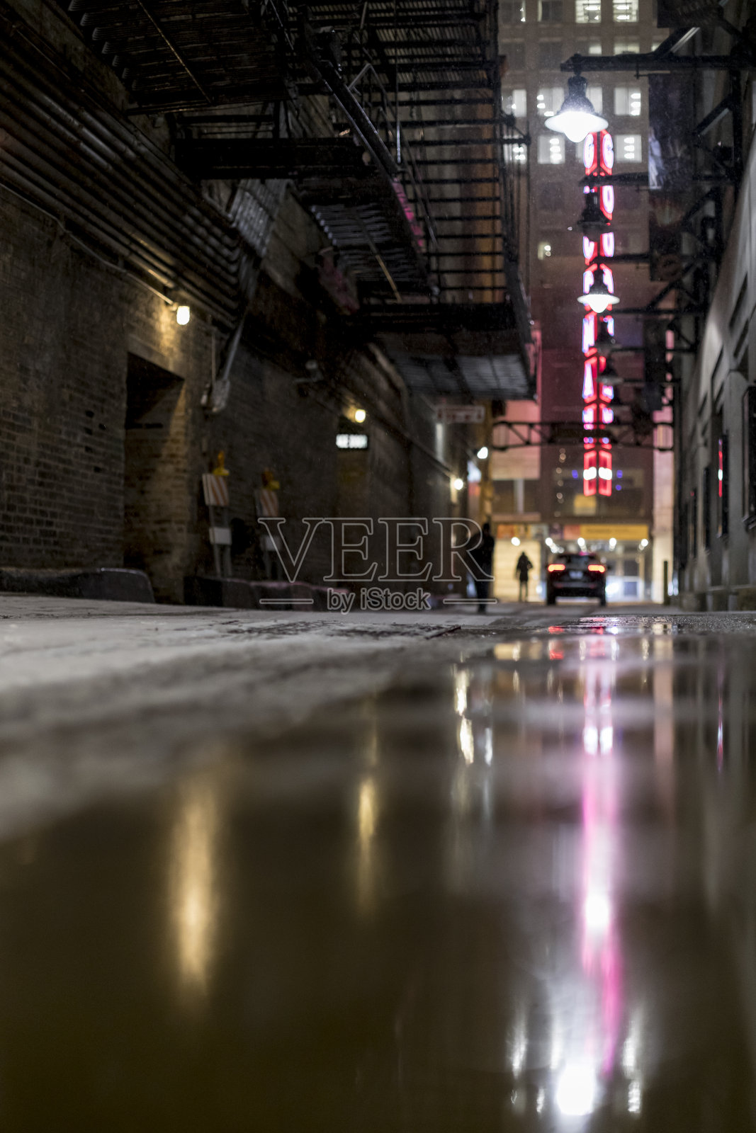 芝加哥小巷里的雪景照片摄影图片