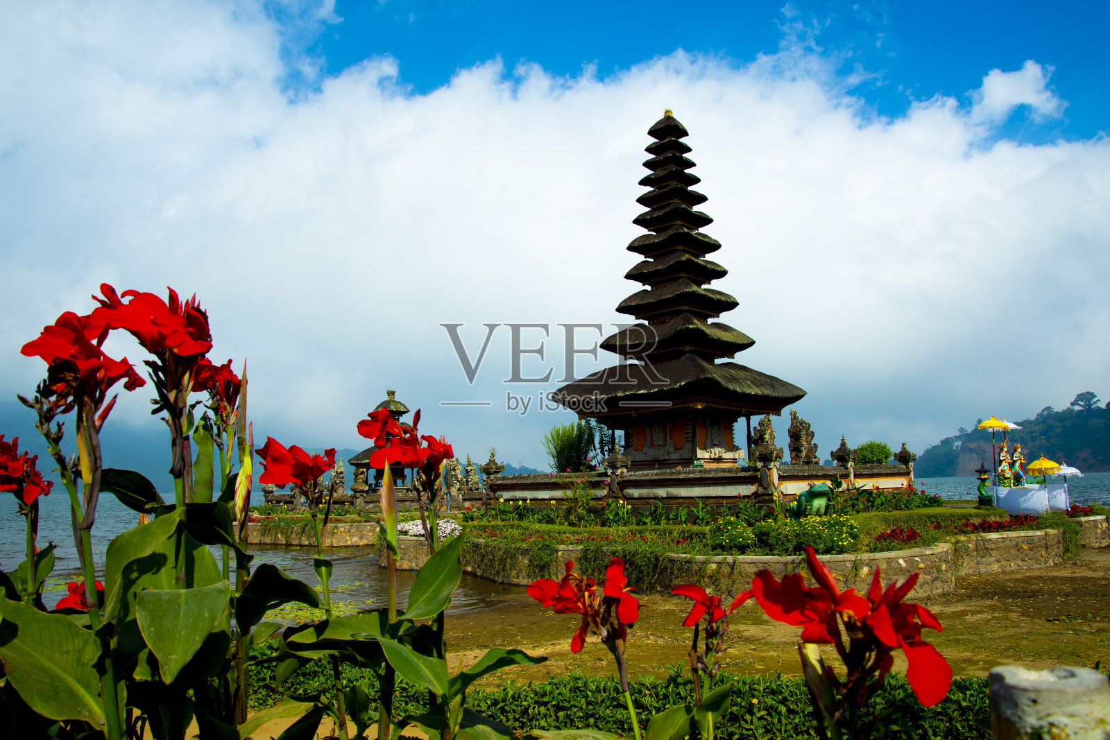 乌伦·达努·布拉坦寺照片摄影图片