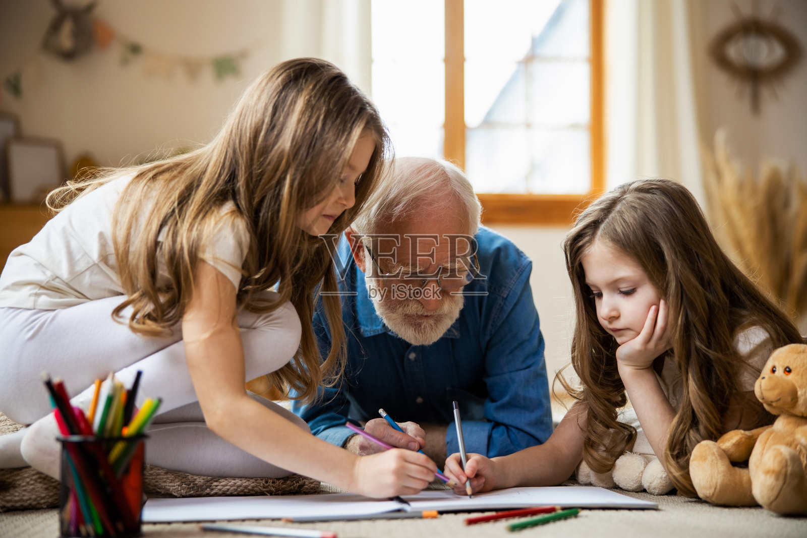深度专注于绘制库存照片的过程照片摄影图片