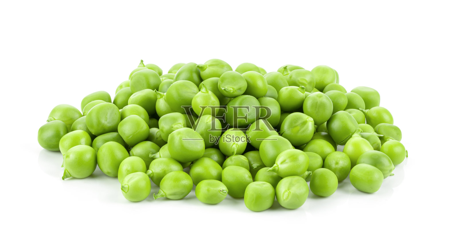 绿豌豆孤立在白色上照片摄影图片