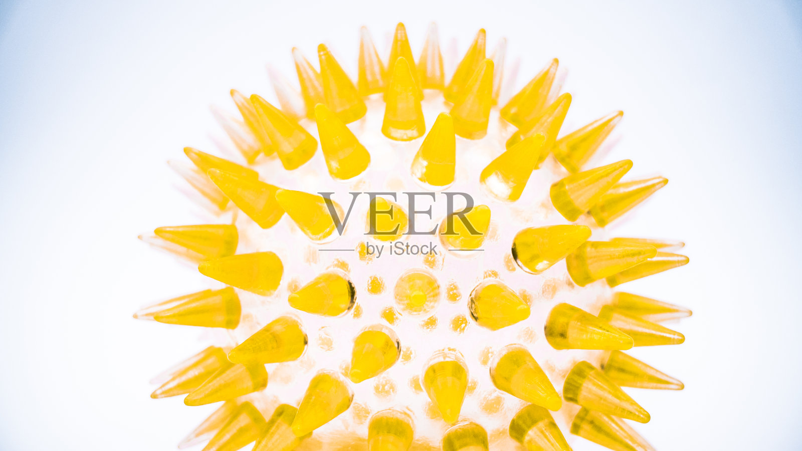 冠状病毒爆发，感染呼吸系统。covid - 19是一种危险的流感。照片摄影图片