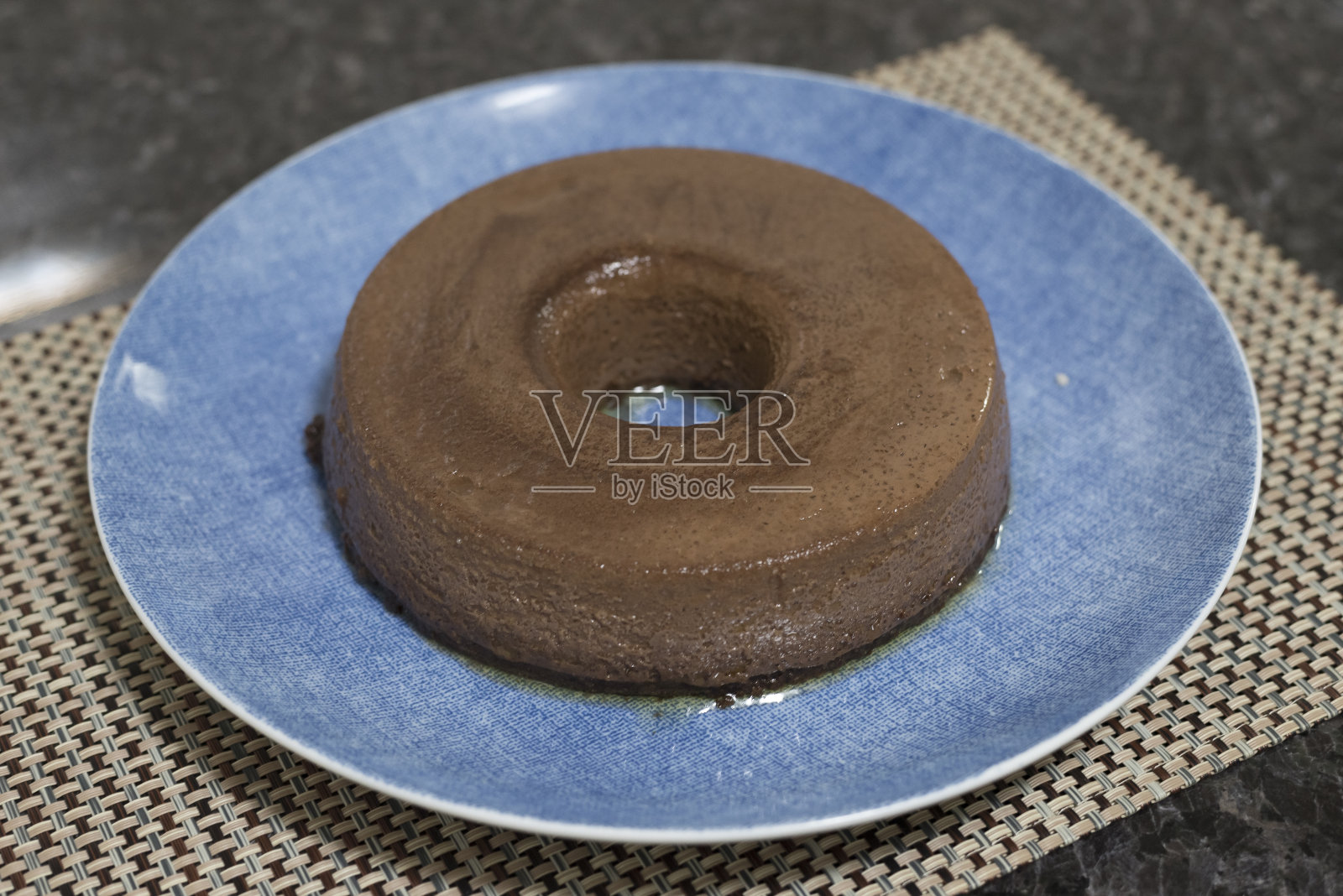 自制美味巧克力布丁照片摄影图片