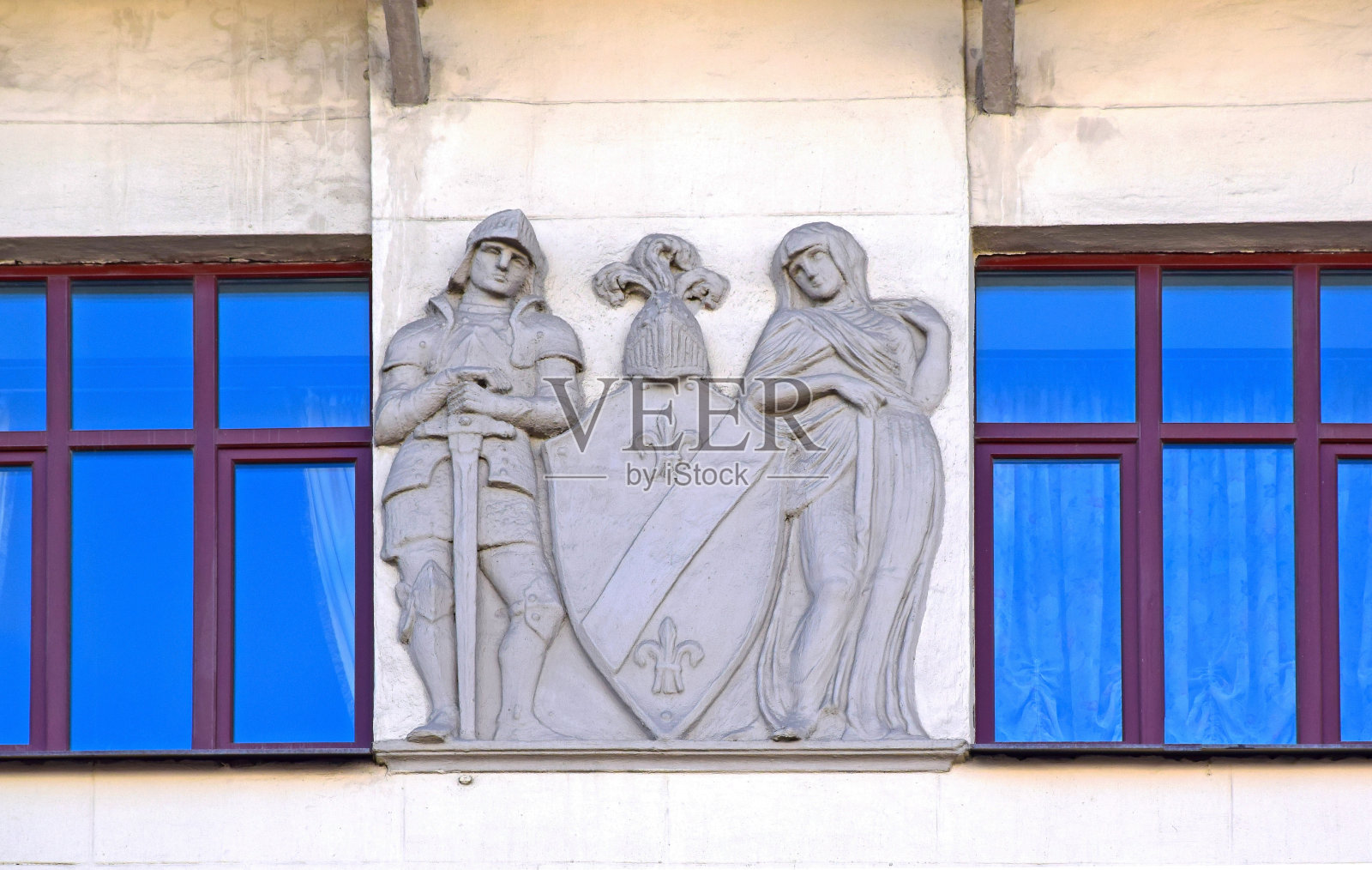 住宅建筑装饰元素以骑士和女孩的形式呈现照片摄影图片