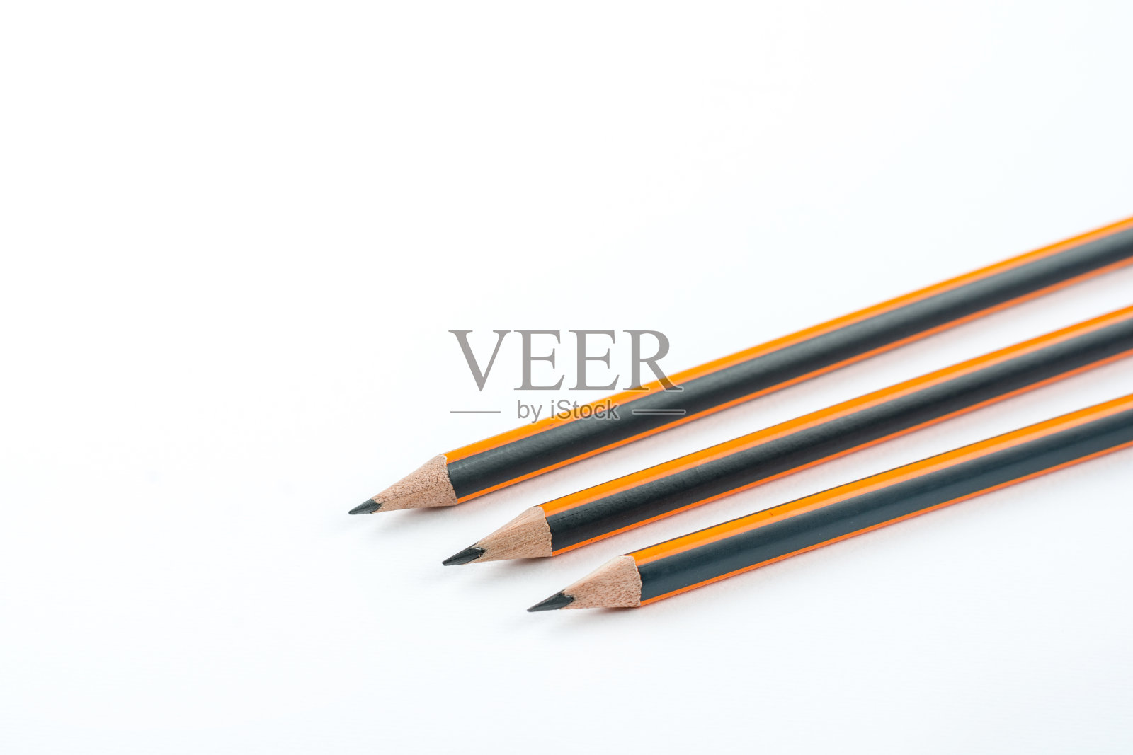 石墨木制铅笔孤立在白色背景与副本照片摄影图片