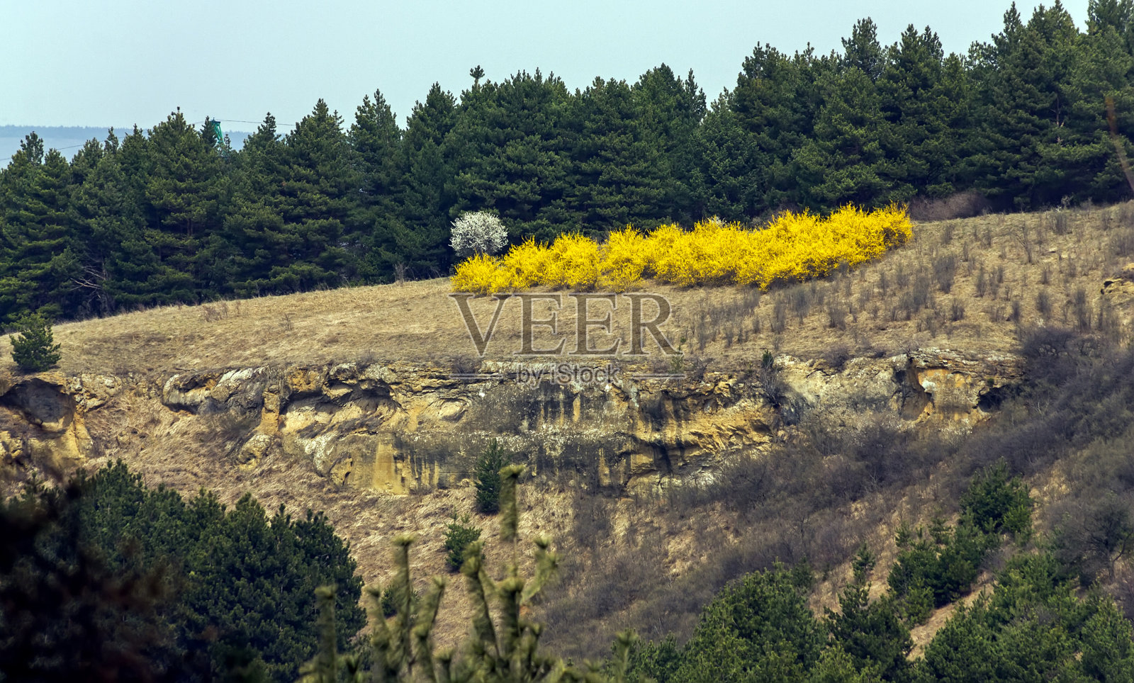 风景如画的岩石景观。照片摄影图片