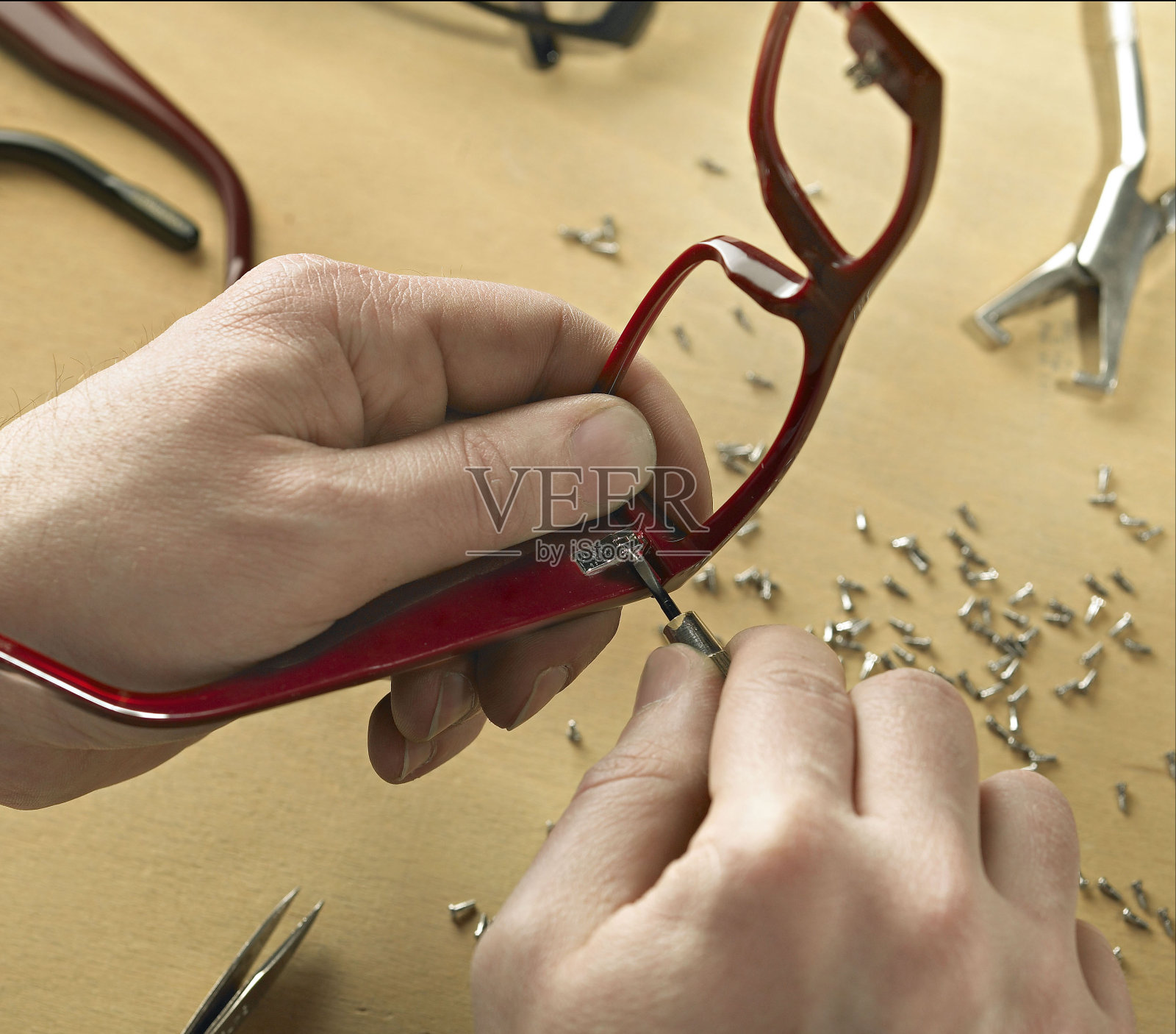 合适的眼镜照片摄影图片