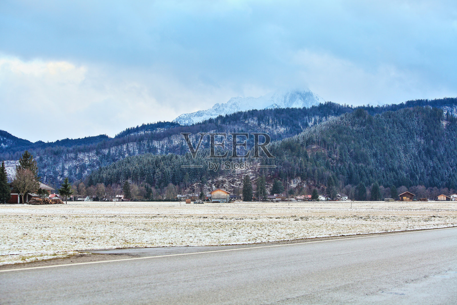 德国阿尔卑斯山美丽的全景景观照片摄影图片