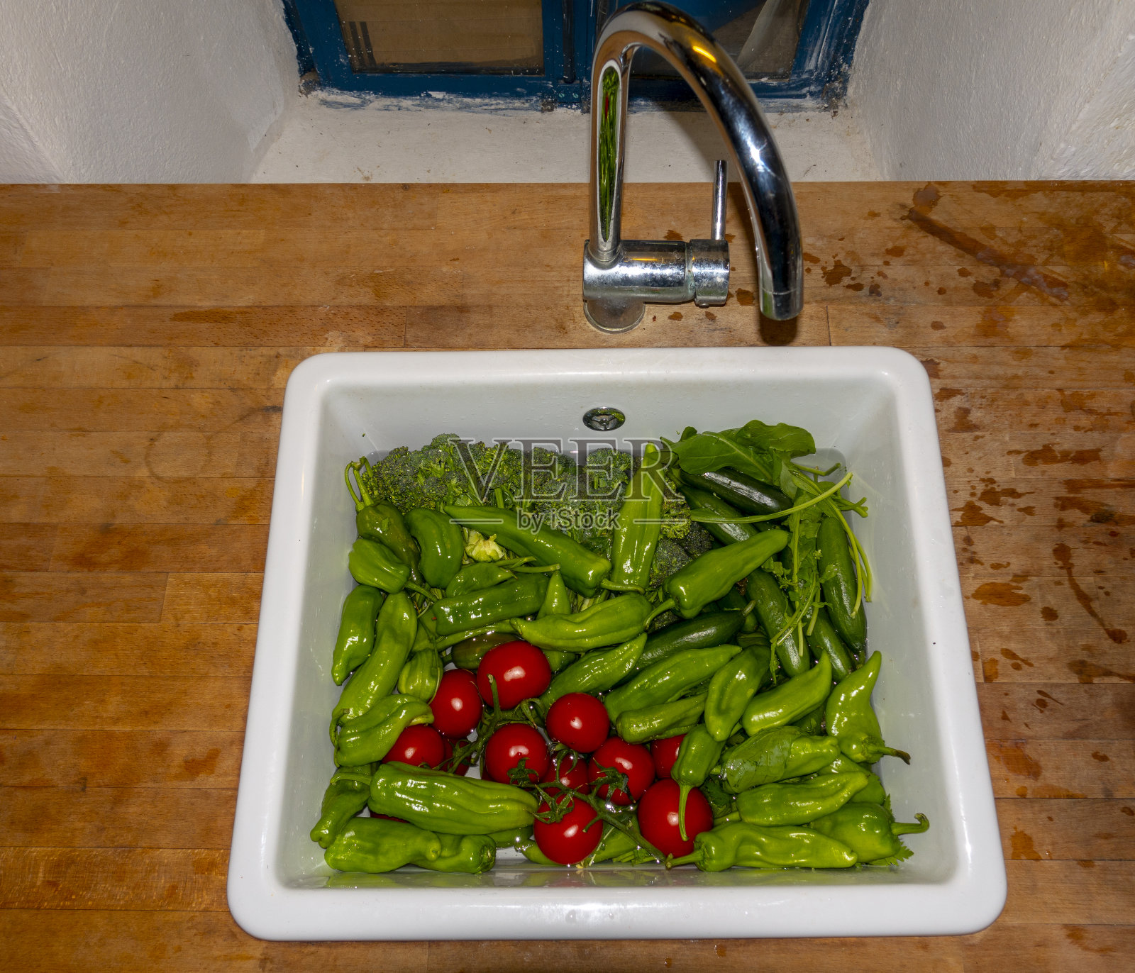 洗蔬菜照片摄影图片