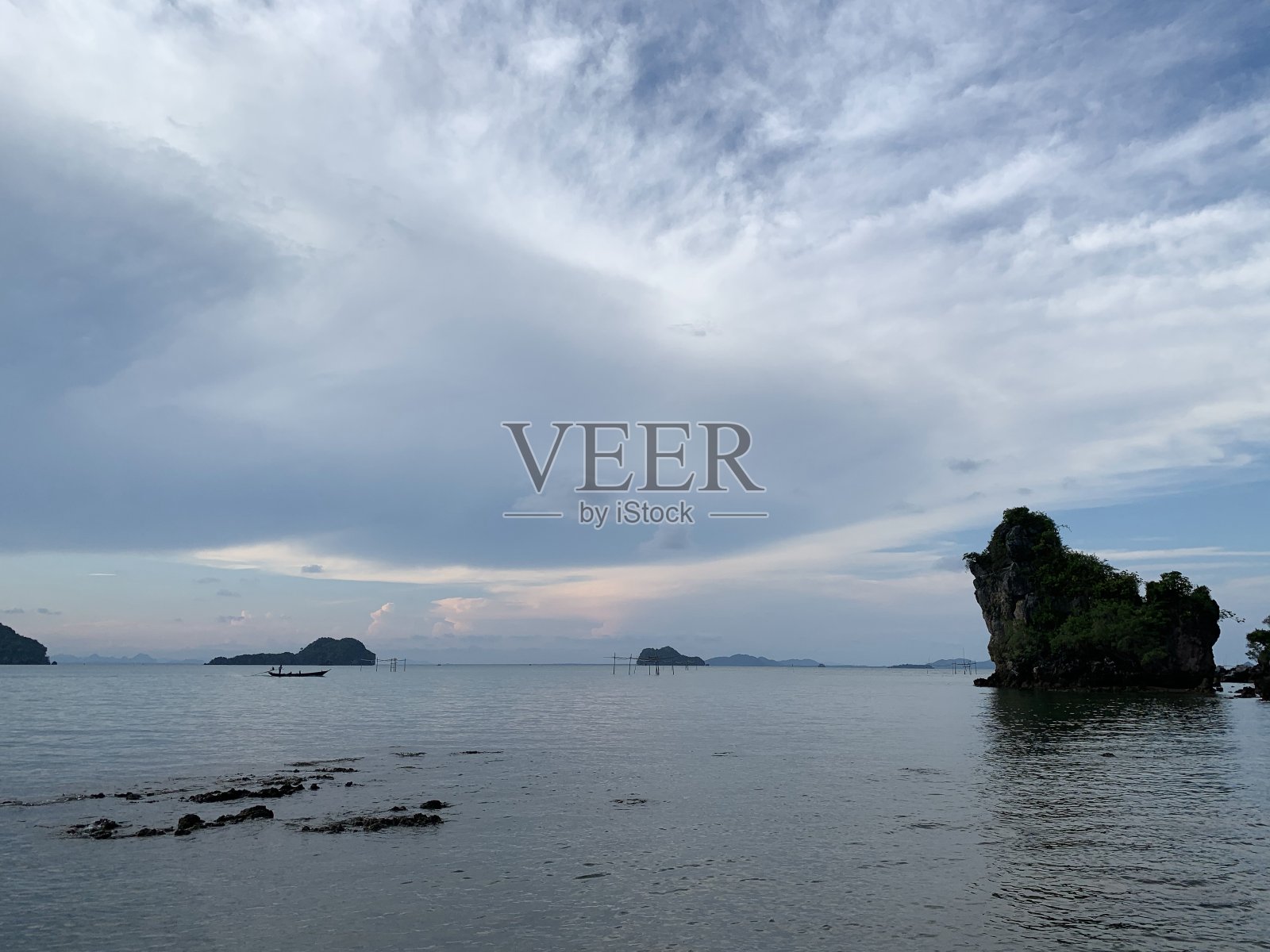 山水有海有山。照片摄影图片